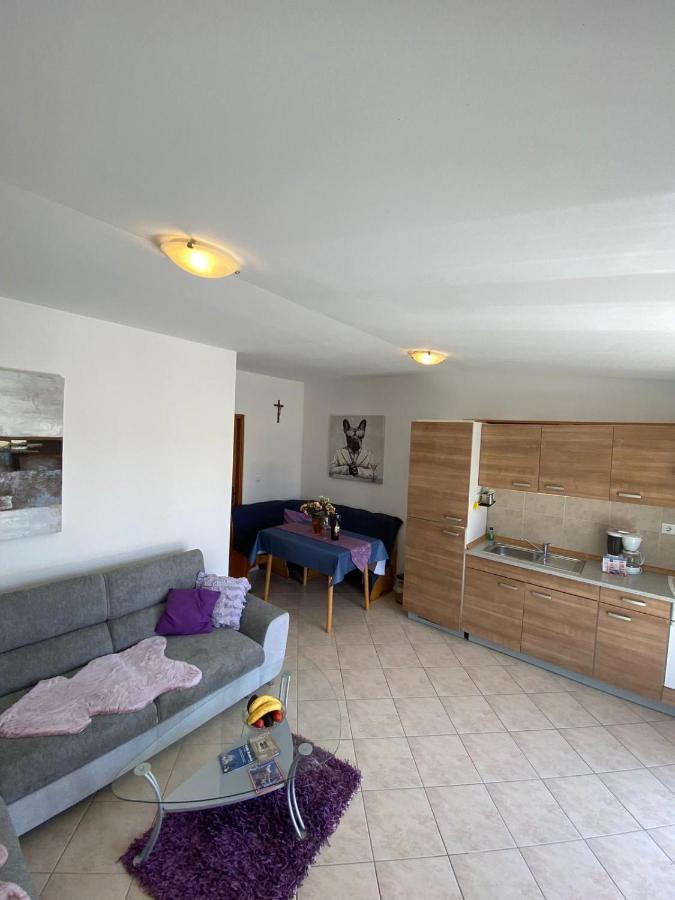 Apartments Petrovic Рогозниця Екстер'єр фото