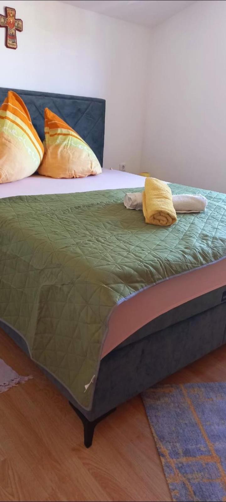 Apartments Petrovic Рогозниця Екстер'єр фото