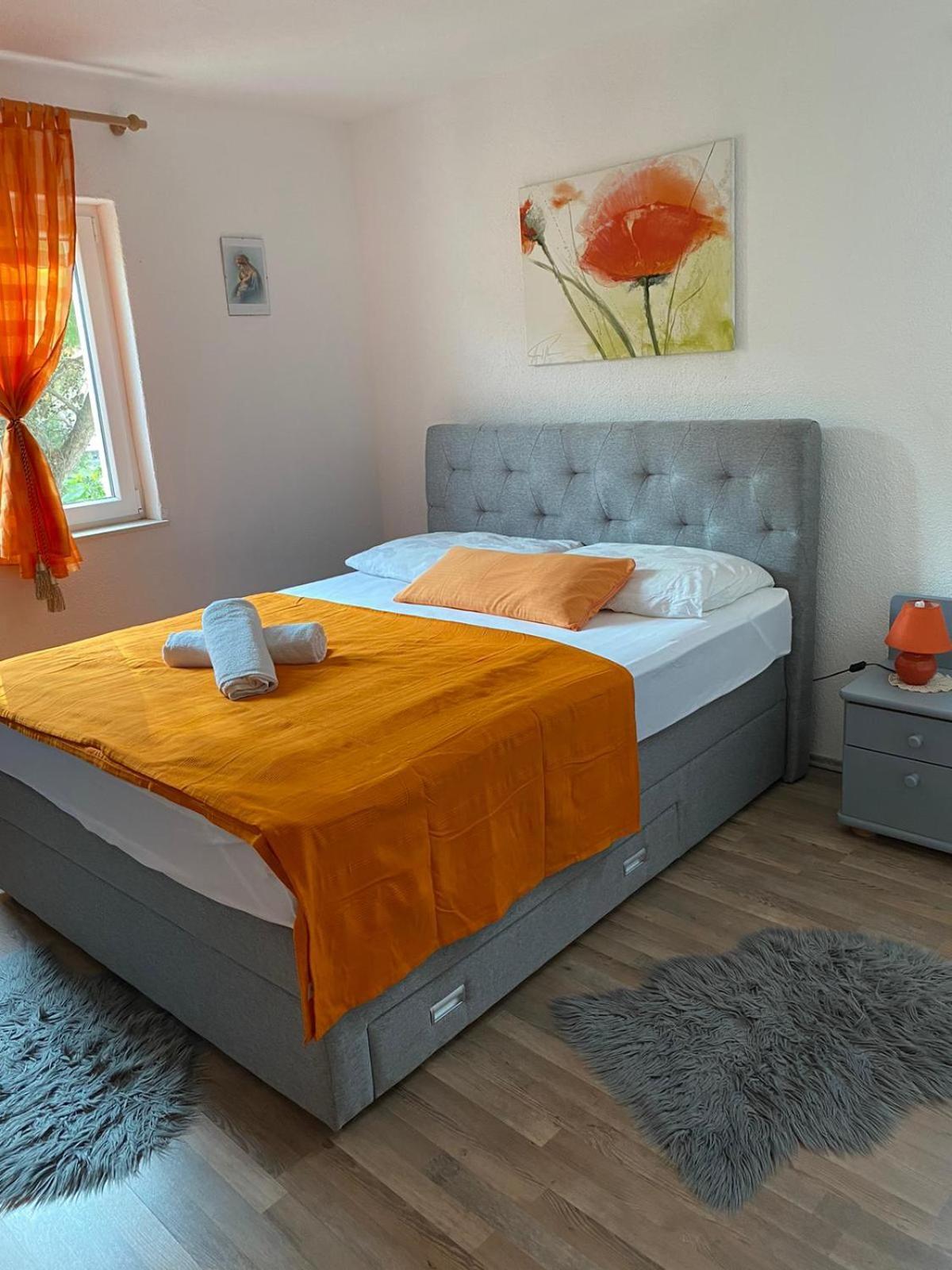 Apartments Petrovic Рогозниця Екстер'єр фото