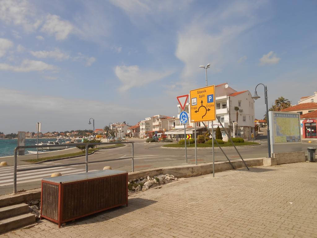 Apartments Petrovic Рогозниця Екстер'єр фото